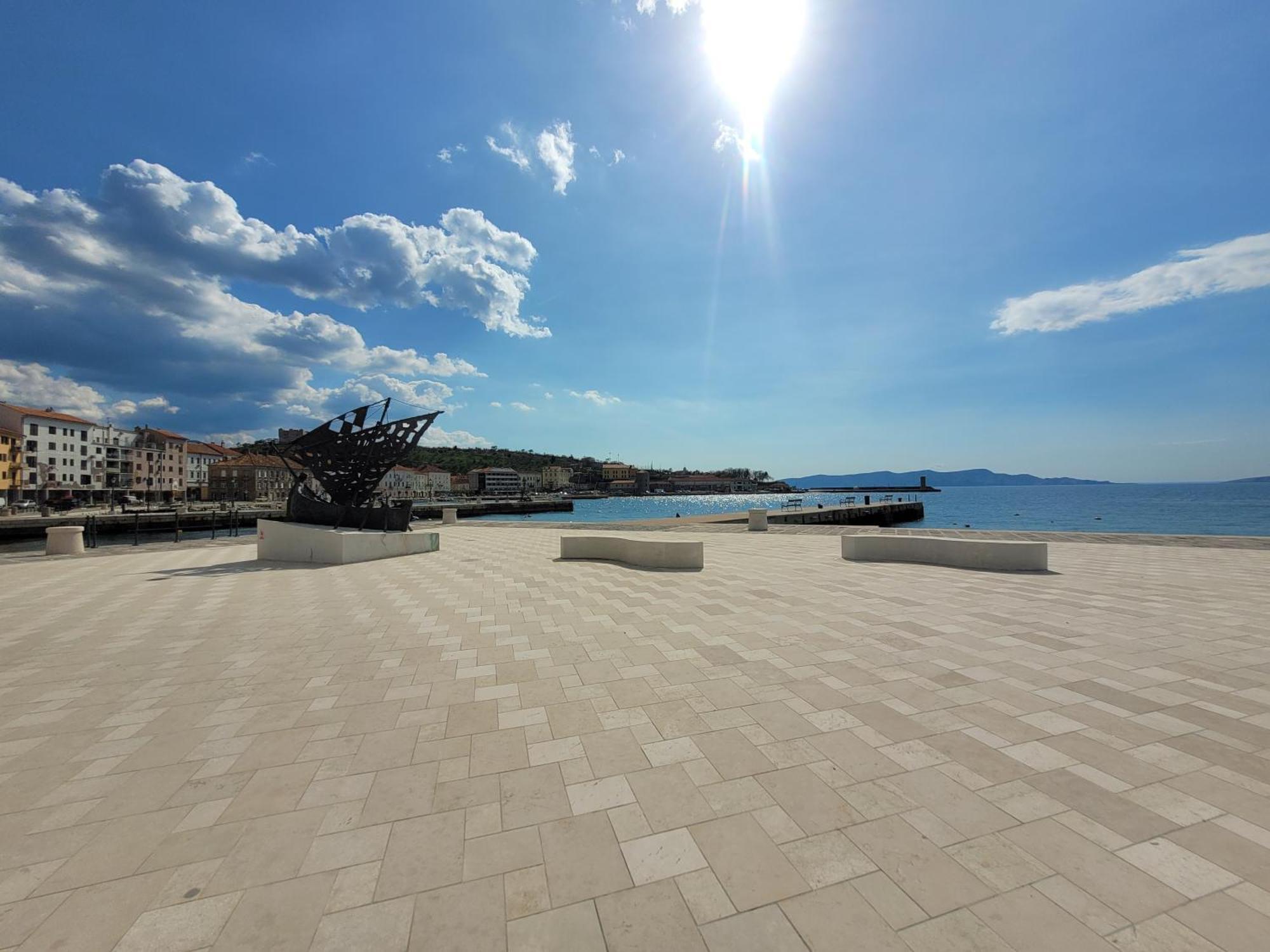 Biondic - Sunce * Senj (Lika-Senj)